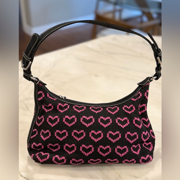 The Sak Knit Black and Pink Heart Shoulder Bag - Picture 2 of 12